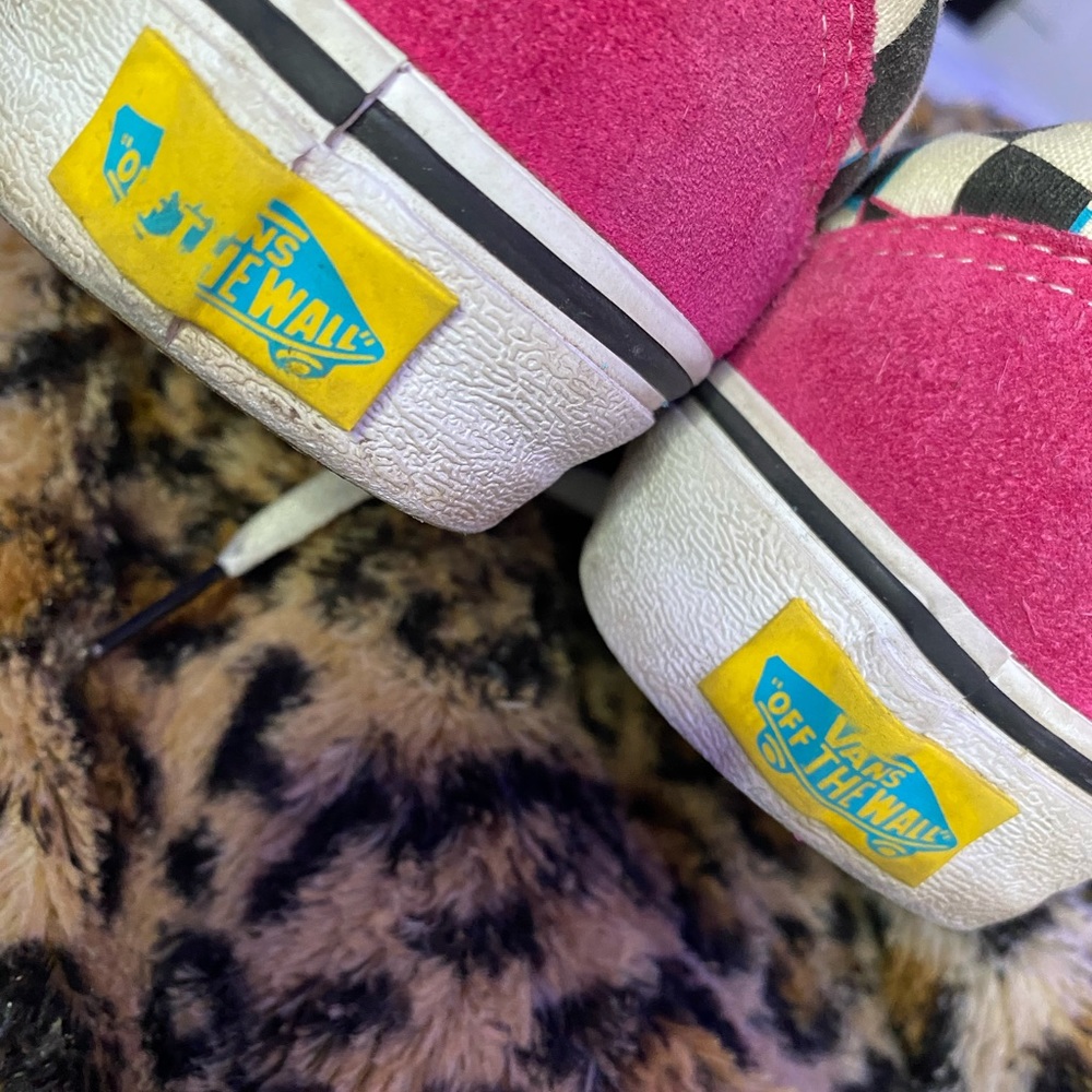 Vans - Picture 2 of 2